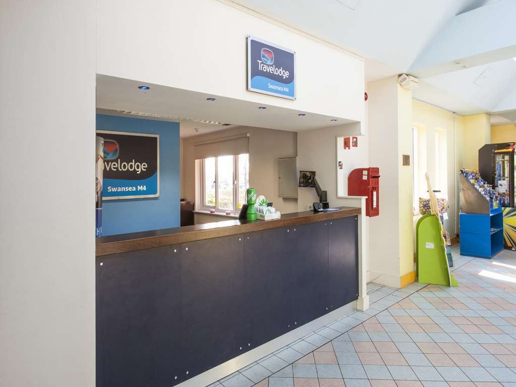 Travelodge Swansea M4 Interno foto